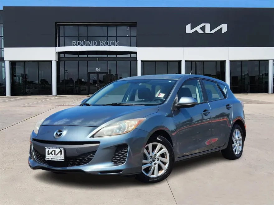 2013 Mazda Mazda3 Touring photo 1