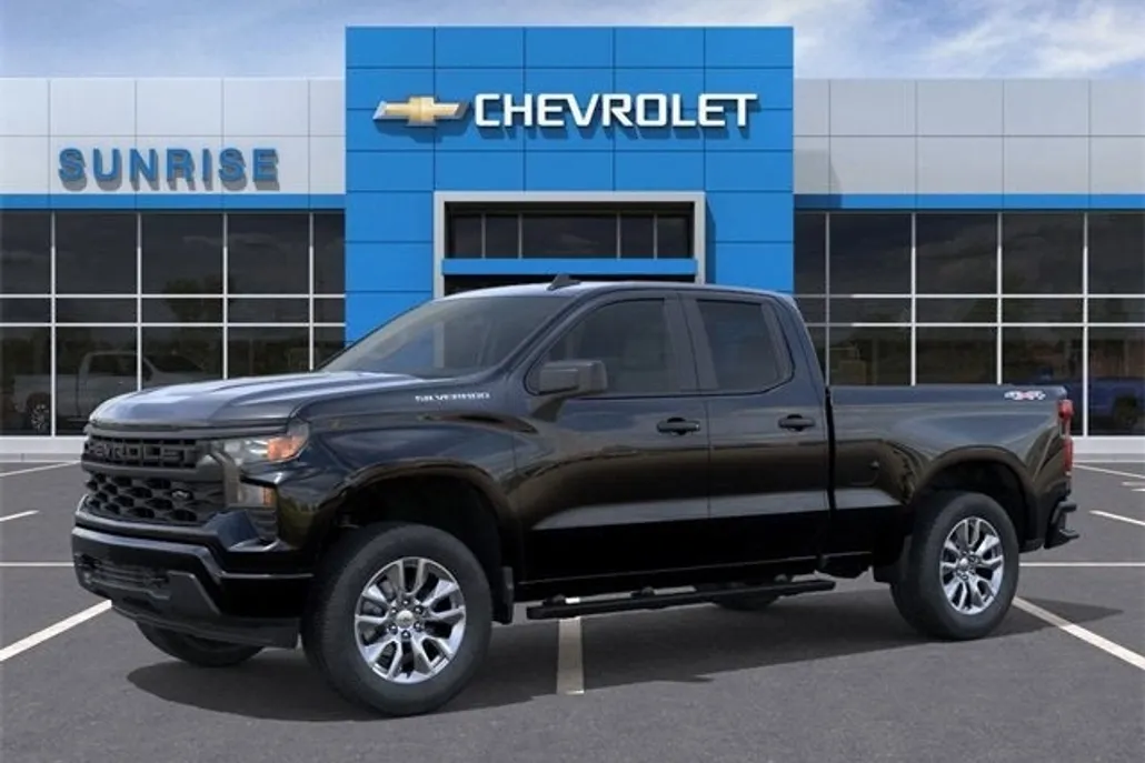 2026 Chevrolet Silverado 1500 Custom photo 1