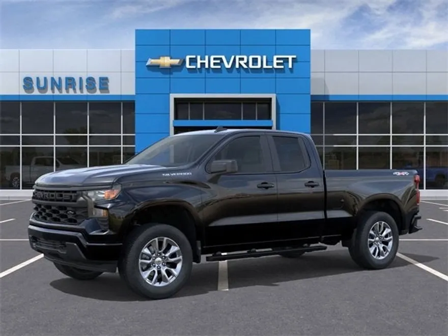 2026 Chevrolet Silverado 1500 Custom photo 1
