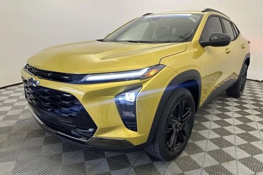 2025 Chevrolet Trax ACTIV photo 1