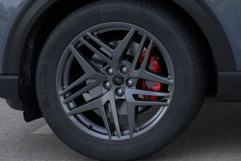 2025 Ford Explorer ST photo 1