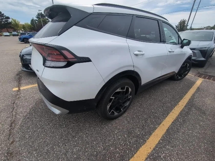 2024 Kia Sportage photo 1