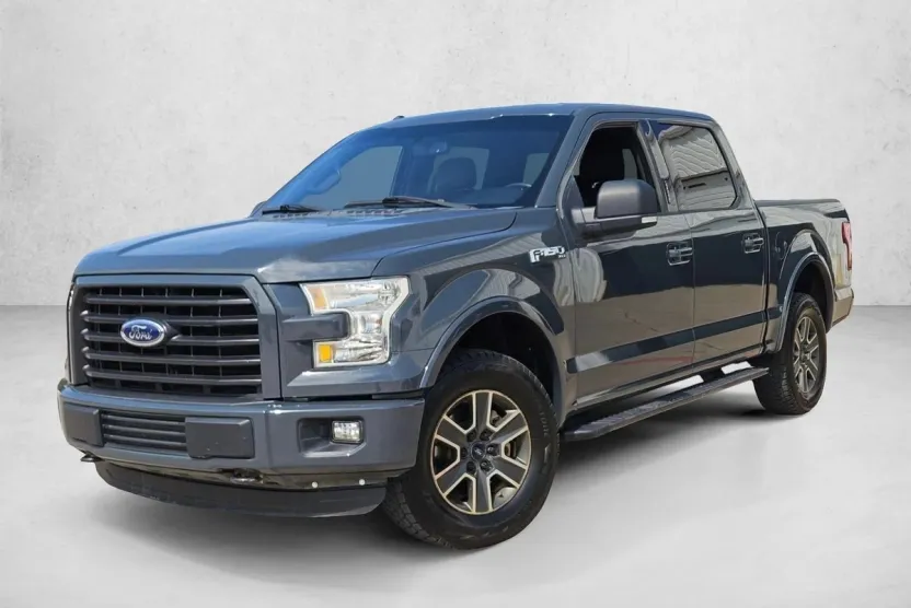 2016 Ford F-150 XLT photo 1