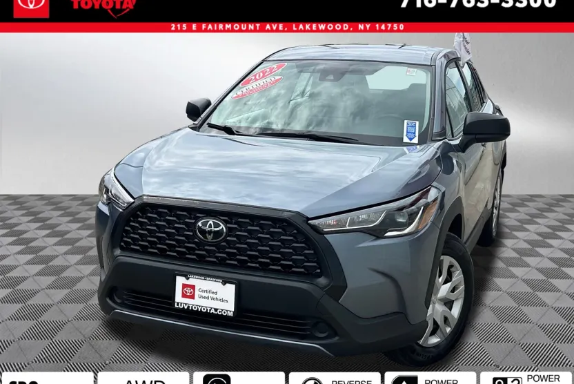 2022 Toyota Corolla Cross L photo 1