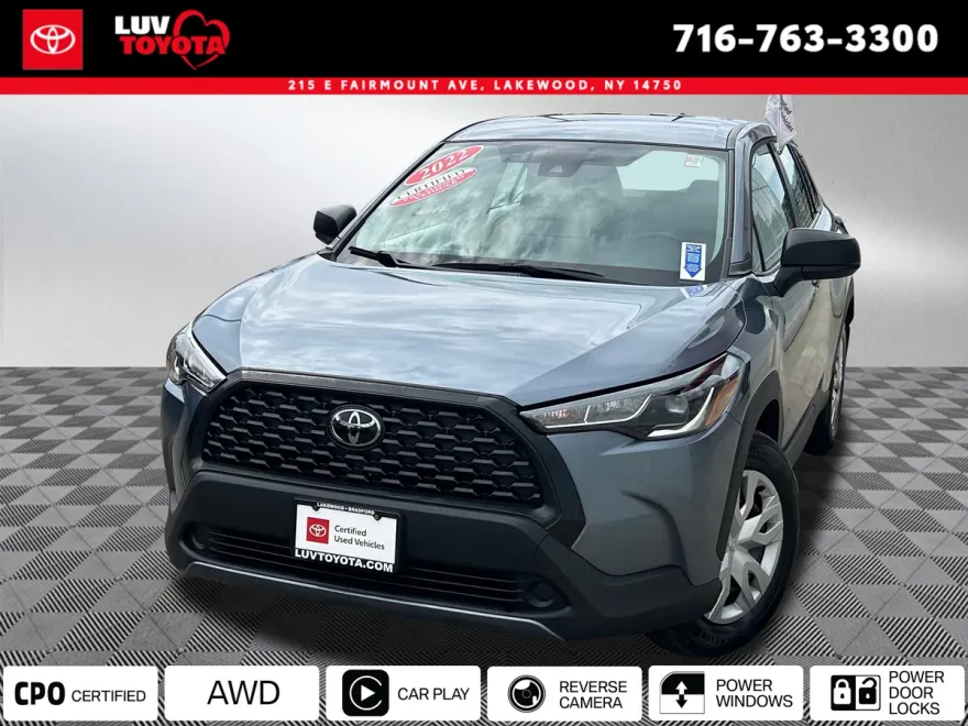 2022 Toyota Corolla Cross L photo 1