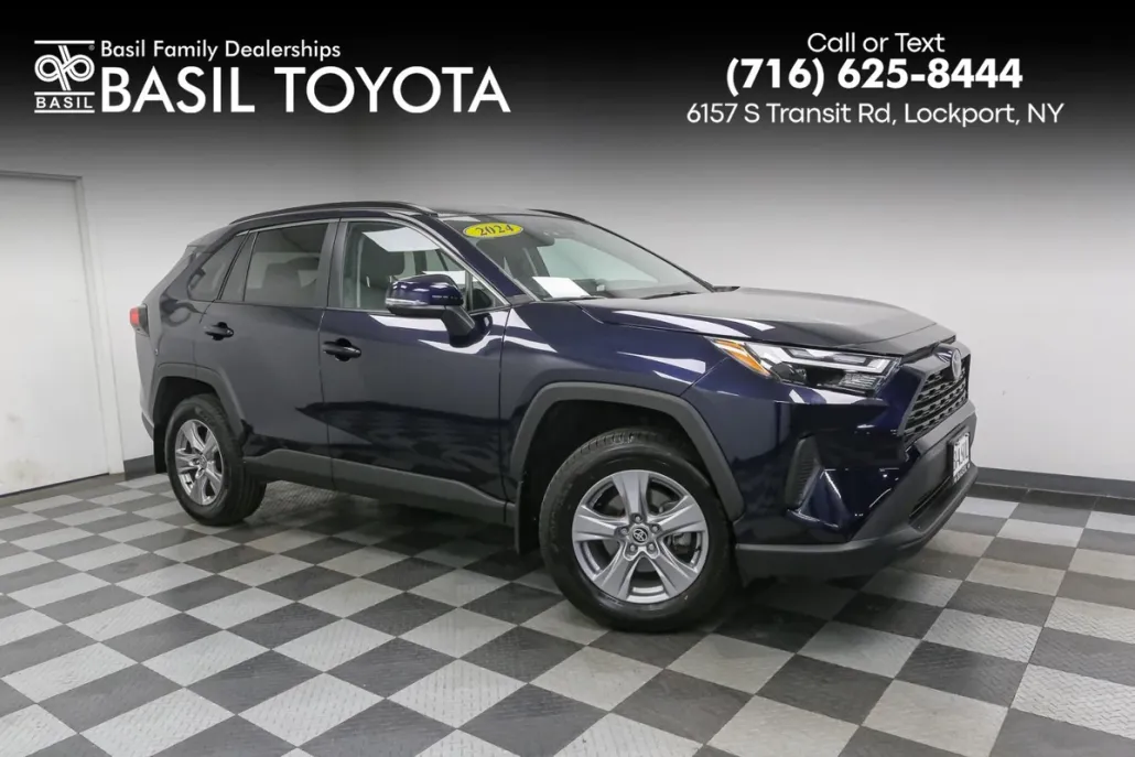 2024 Toyota RAV4 XLE photo 1