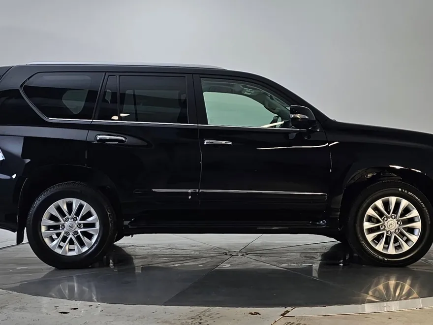 2019 Lexus GX 460 photo 1