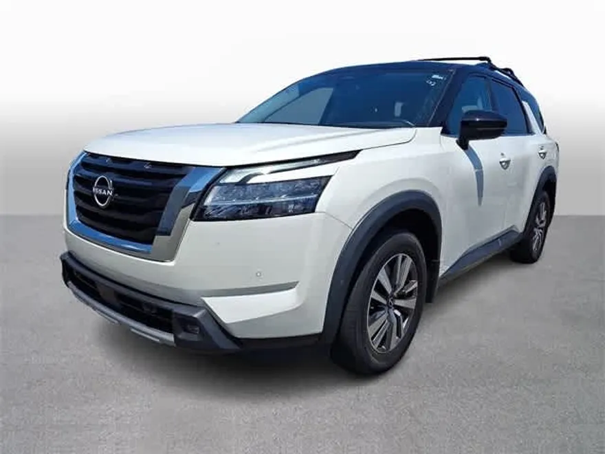 2022 Nissan Pathfinder SL photo 1