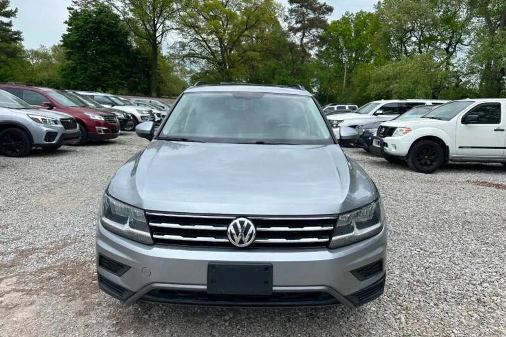 2019 Volkswagen Tiguan SE photo 1