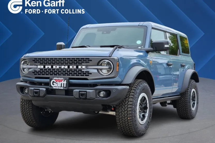 2025 Ford Bronco Badlands photo 1