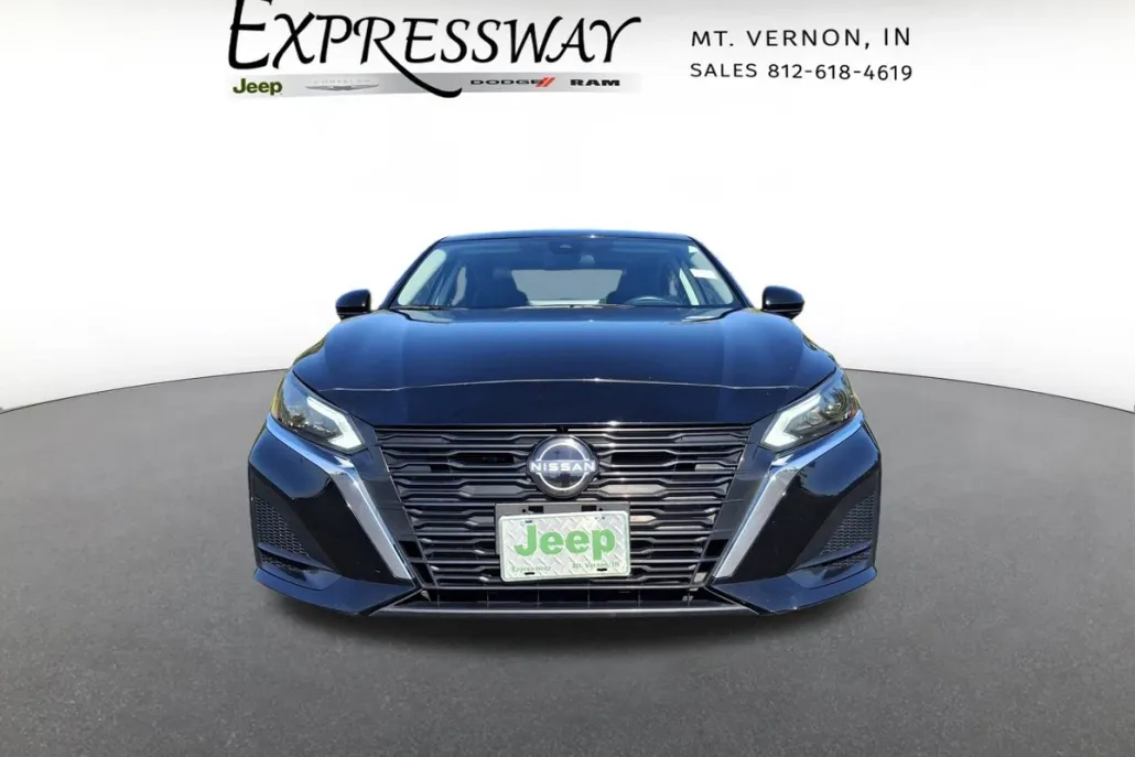 2023 Nissan Altima 2.5 SL photo 1