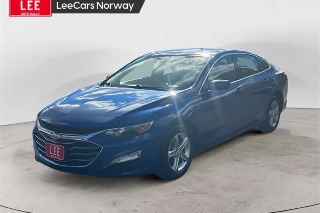 2023 Chevrolet Malibu 1LT photo 1