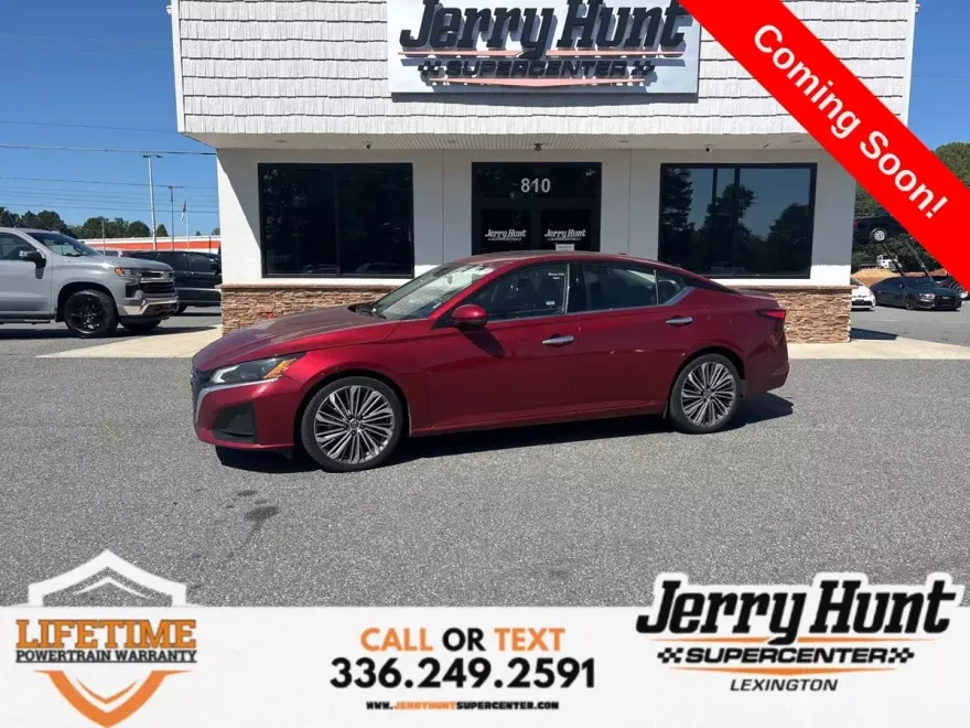 2023 Nissan Altima 2.5 SL photo 1