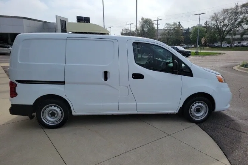 2020 Nissan NV200 S photo 1