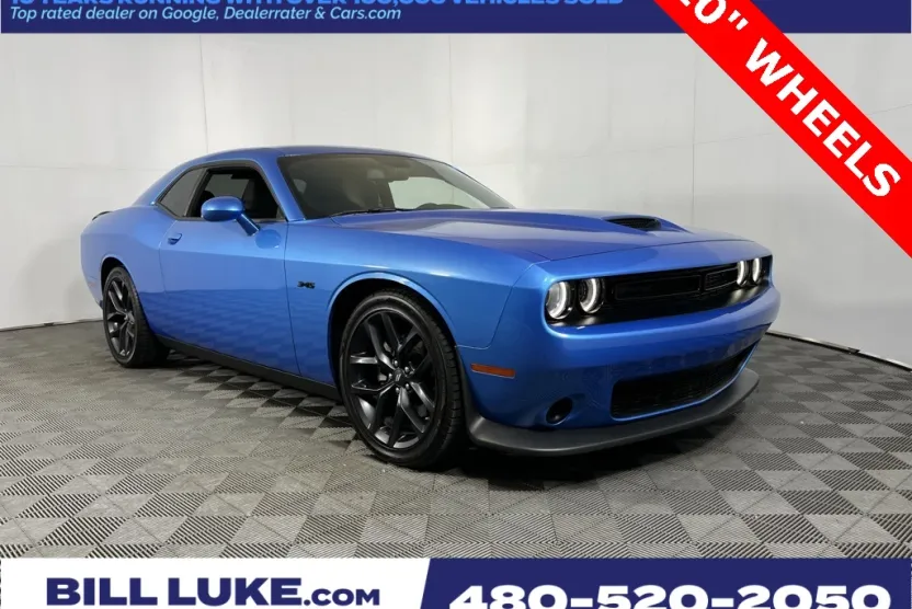 2023 Dodge Challenger R/T photo 1