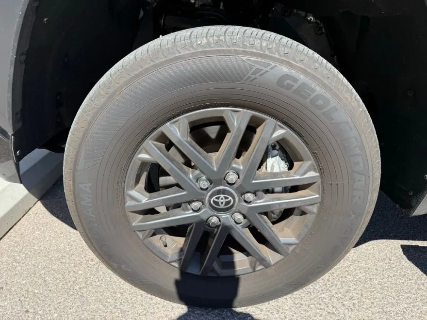 2025 Toyota Tundra SR5 photo 1