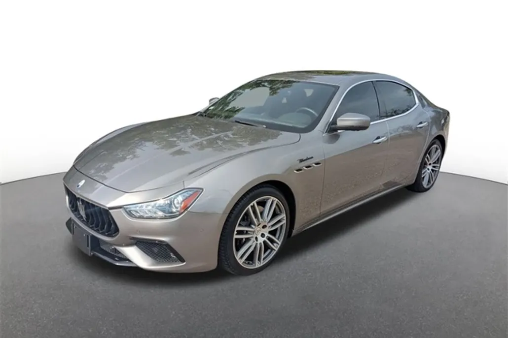 2022 Maserati Ghibli Modena Q4 photo 1