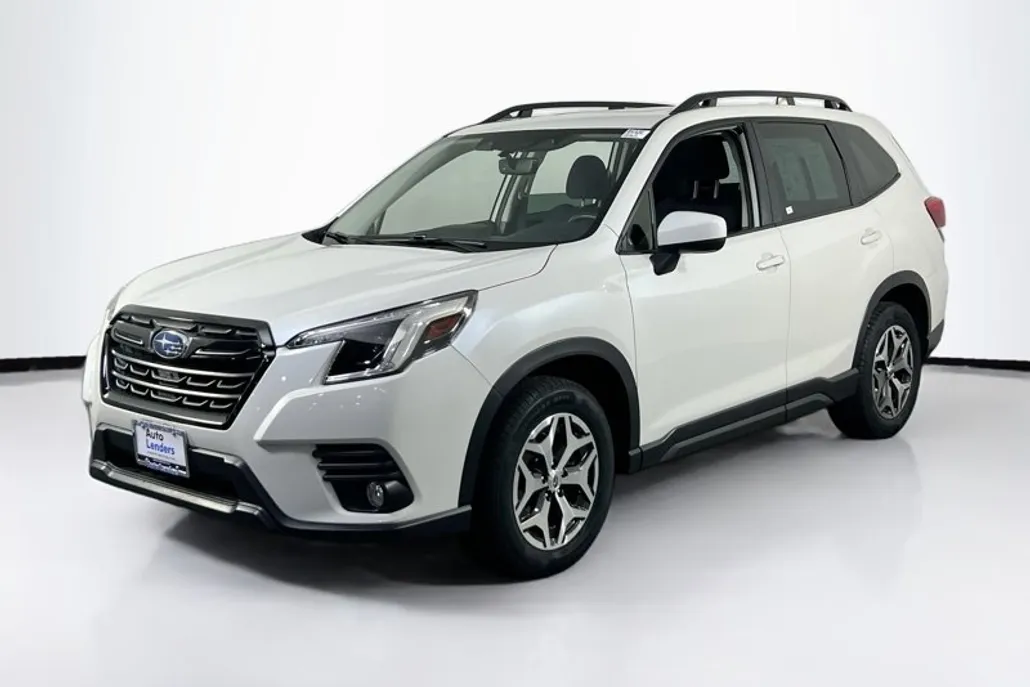 2022 Subaru Forester Premium photo 1