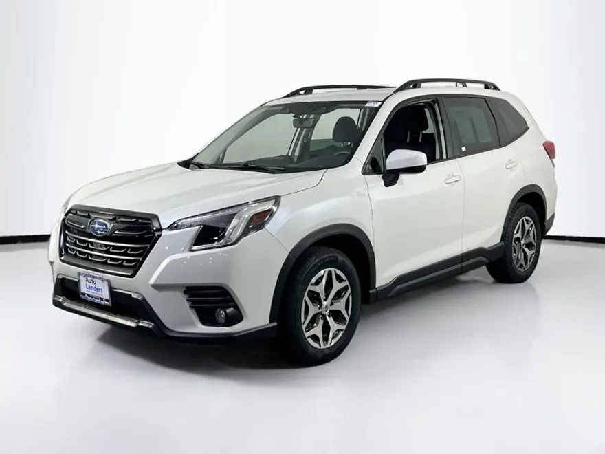 2022 Subaru Forester Premium photo 1