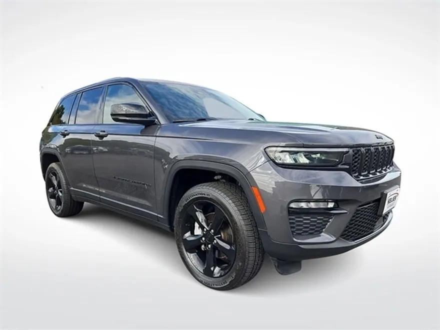 2023 Jeep Grand Cherokee Limited photo 1