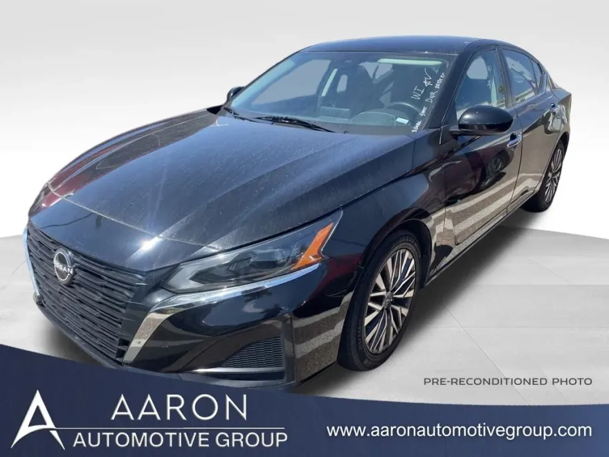 2023 Nissan Altima 2.5 SV photo 1