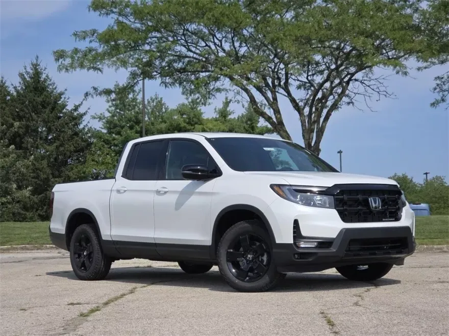 2025 Honda Ridgeline Black Edition photo 1