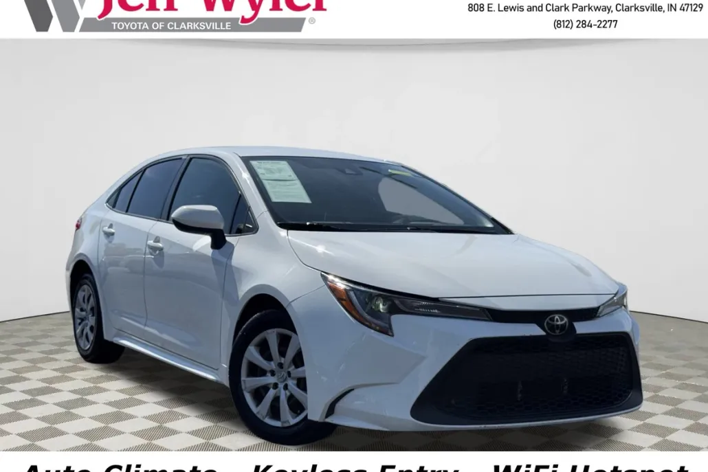 2020 Toyota Corolla LE photo 1
