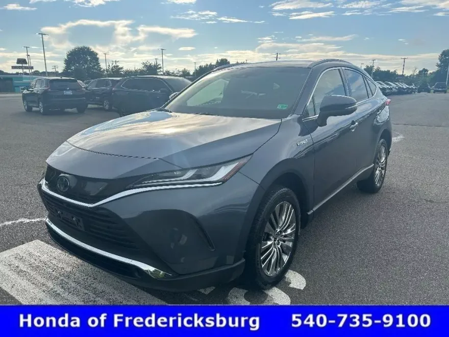 2021 Toyota Venza Limited photo 1