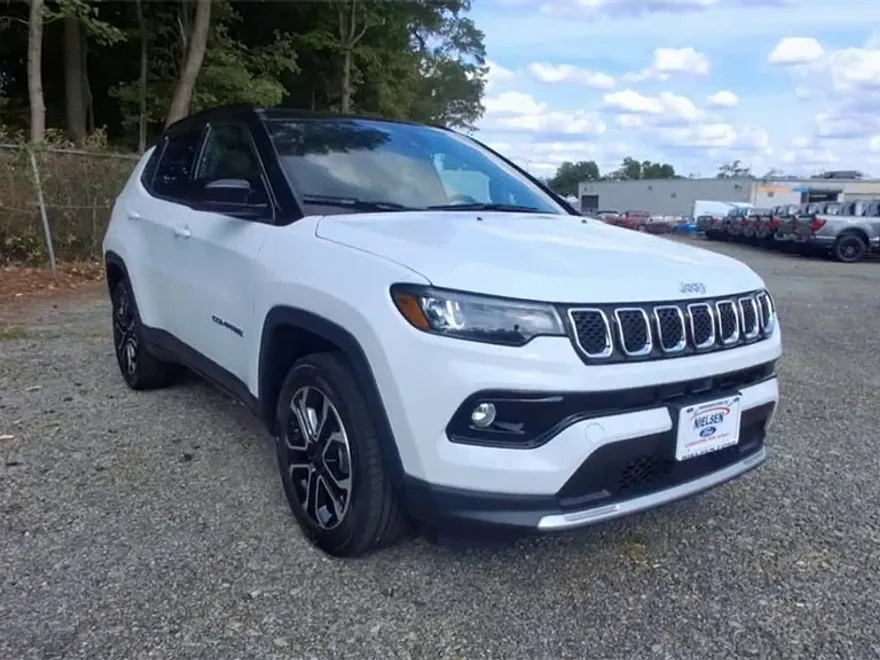 2023 Jeep Compass Limited photo 1