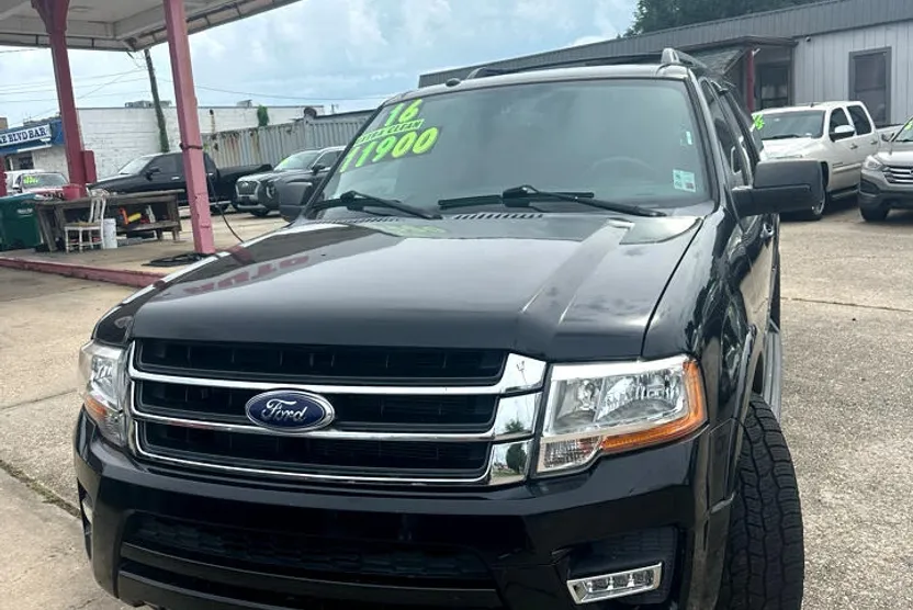 2016 Ford Expedition EL XLT photo 1