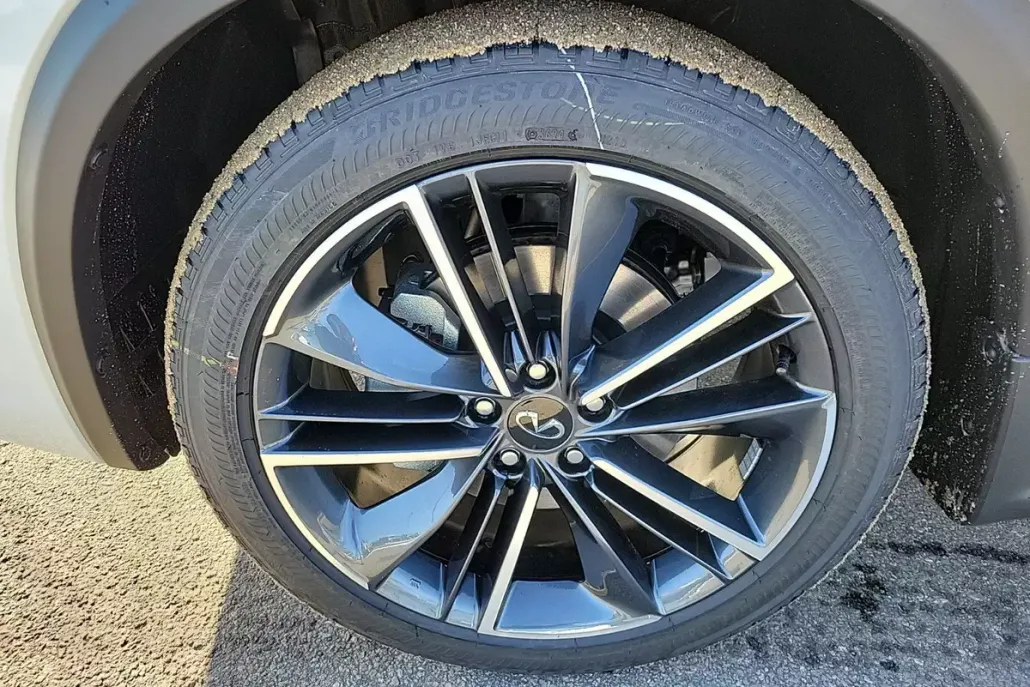 2025 Infiniti QX55 Essential photo 1