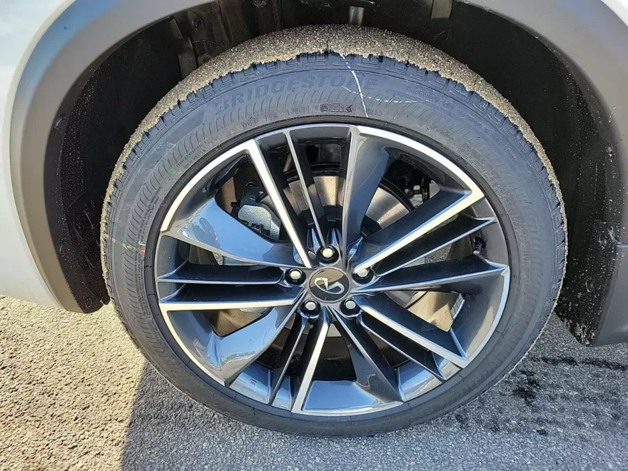 2025 Infiniti QX55 Essential photo 1