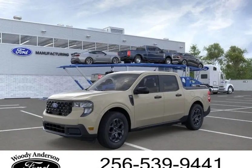 2025 Ford Maverick XLT photo 1
