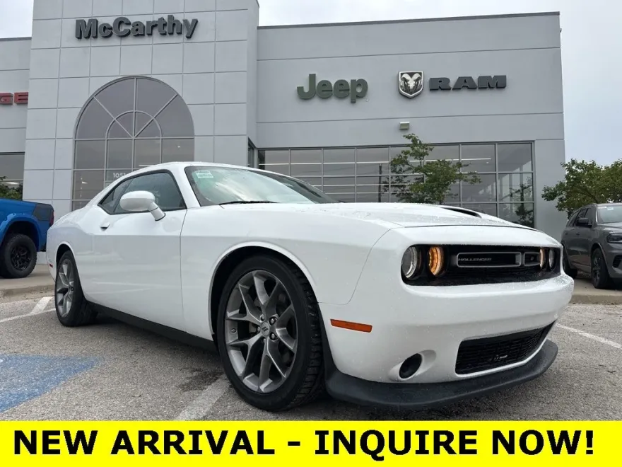 2023 Dodge Challenger GT photo 1