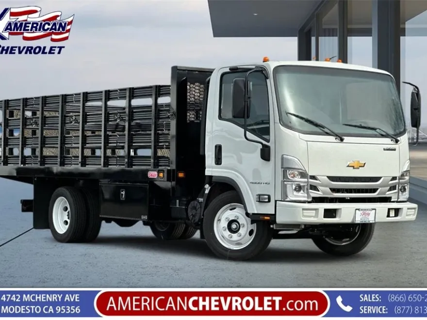 2025 Chevrolet Silverado 4500HD Base photo 1