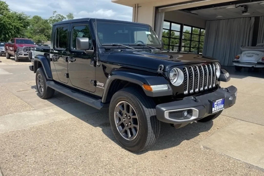 2021 Jeep Gladiator Overland photo 1