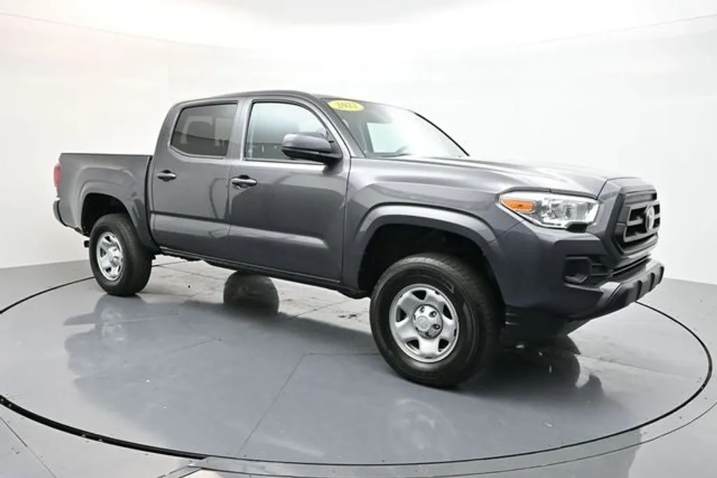 2022 Toyota Tacoma 4x4 SR Double Cab V6 photo 1