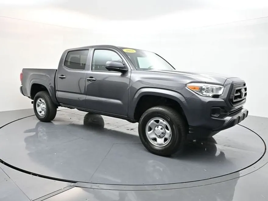 2022 Toyota Tacoma 4x4 SR Double Cab V6 photo 1