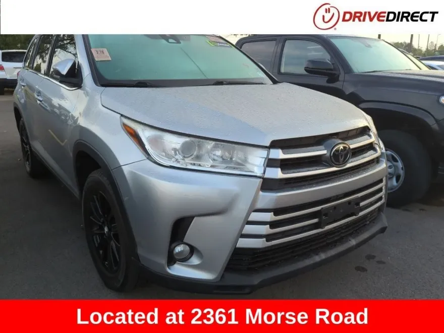 2019 Toyota Highlander XLE photo 1