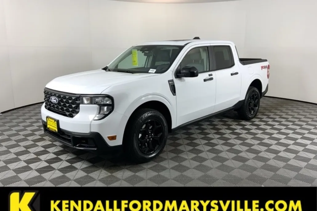 2025 Ford Maverick XLT photo 1