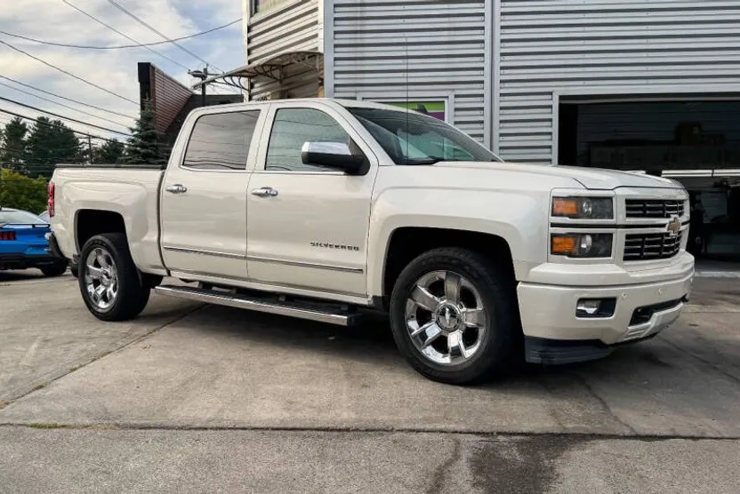 2015 Chevrolet Silverado 1500 LTZ photo 1