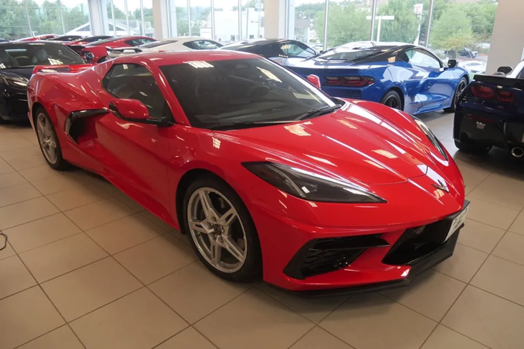 2024 Chevrolet Corvette Stingray 2LT photo 1