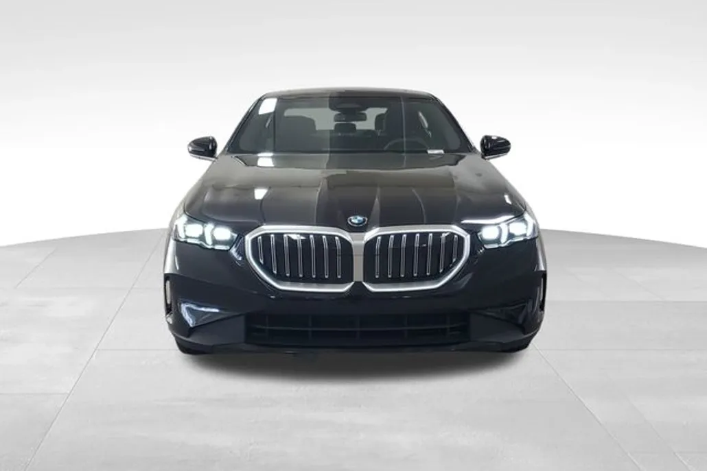 2025 Bmw 530i photo 1