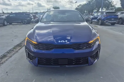 2025 Kia K5 GT-Line photo 3