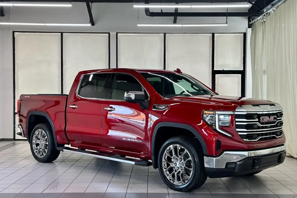 2026 Gmc Sierra 1500 SLT photo 1