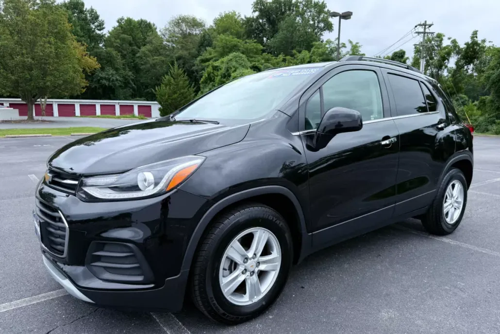 2020 Chevrolet Trax LT photo 1