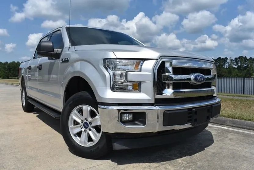 2017 Ford F-150 XLT photo 1