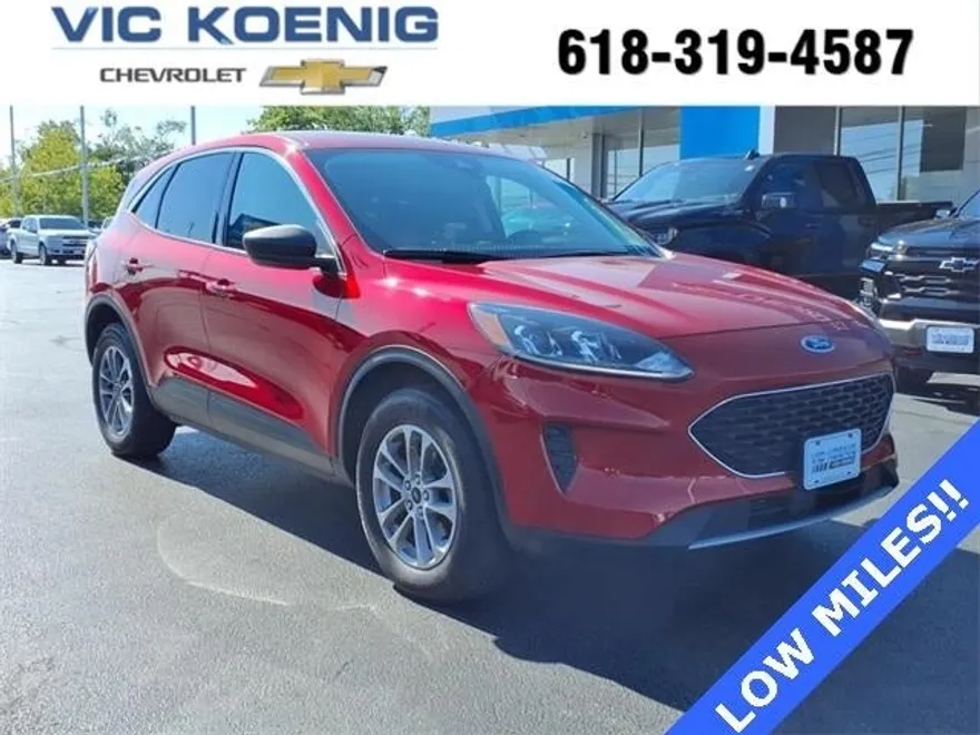 2022 Ford Escape SE photo 1
