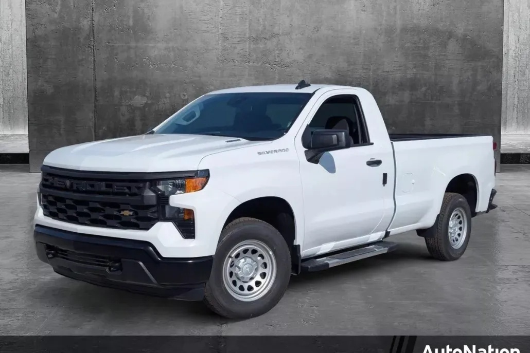 2025 Chevrolet Silverado 1500 photo 1