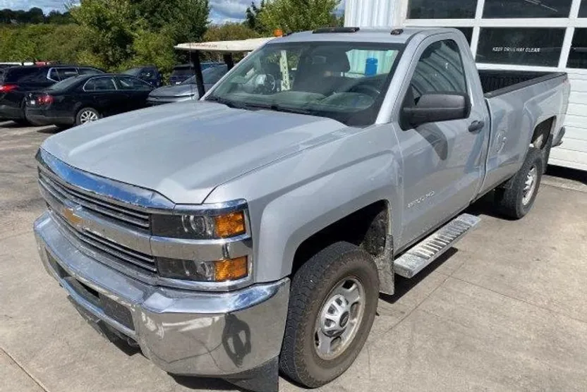 2018 Chevrolet Silverado Work Truck photo 1